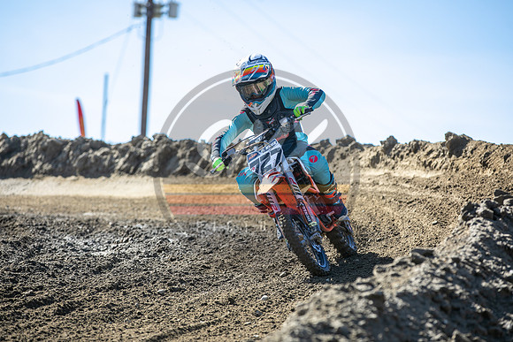 SMXPICTURES_Motor4Kids_RadRiders_R5_Fox_12-10-23-1333