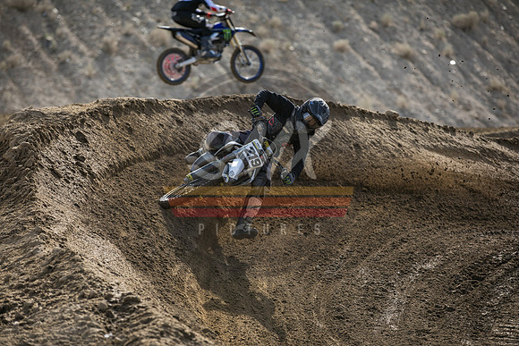 SMX_PICTURES_Moto4Kids_ThrillerBeezzzSeries_R3_LACR_3-13-22-3