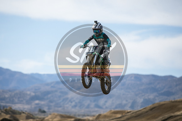SMX_PICTURES_Moto4Kids_ThrillerBeezzzSeries_R3_LACR_3-13-22-54