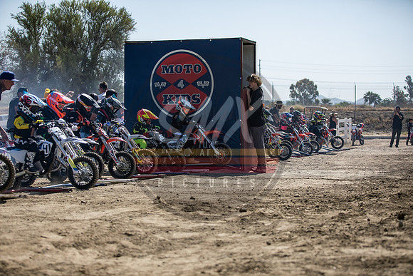 SMX_PICTURES_Moto4Kids_RD1_Lake_Elsinore-4-17-21-0120
