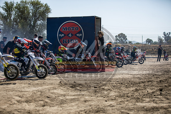 SMX_PICTURES_Moto4Kids_RD1_Lake_Elsinore-4-17-21-0121