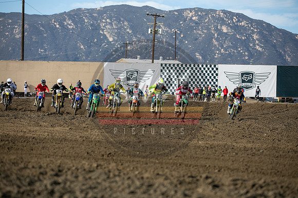 SMX_PICTURES_RoadToMammoth_R1_FoxRaceway-125cc-450cc-2-14-21-0002