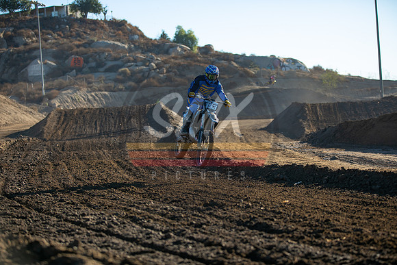 SMX_PICTURES_Swapmoto_TripleCrown_RD2_Perris_ExpertTrack_12-6-20-002