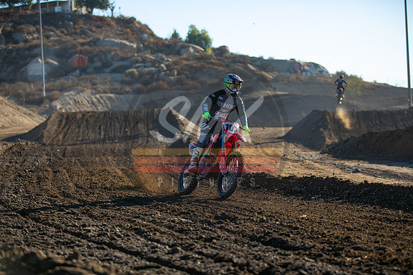 SMX_PICTURES_Swapmoto_TripleCrown_RD2_Perris_ExpertTrack_12-6-20-001