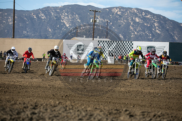 SMX_PICTURES_RoadToMammoth_R1_FoxRaceway-125cc-450cc-2-14-21-0004