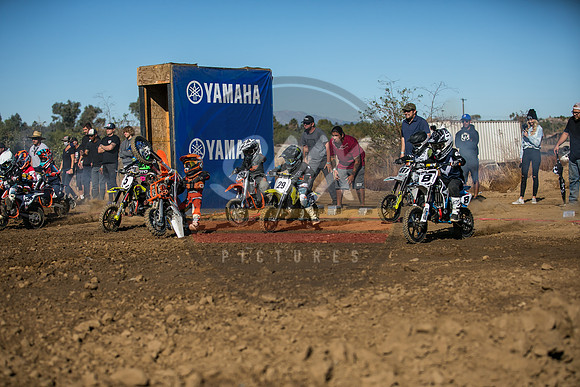 SMX_PICTURES_Swapmoto_TripleCrown_RD2_Perris_AmTrack_12-6-20-17