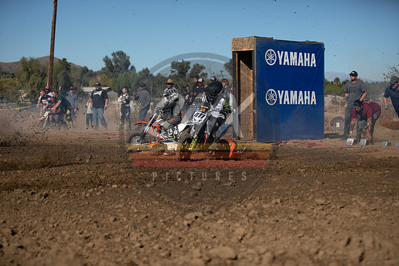 SMX_PICTURES_Swapmoto_TripleCrown_RD2_Perris_AmTrack_12-6-20-21